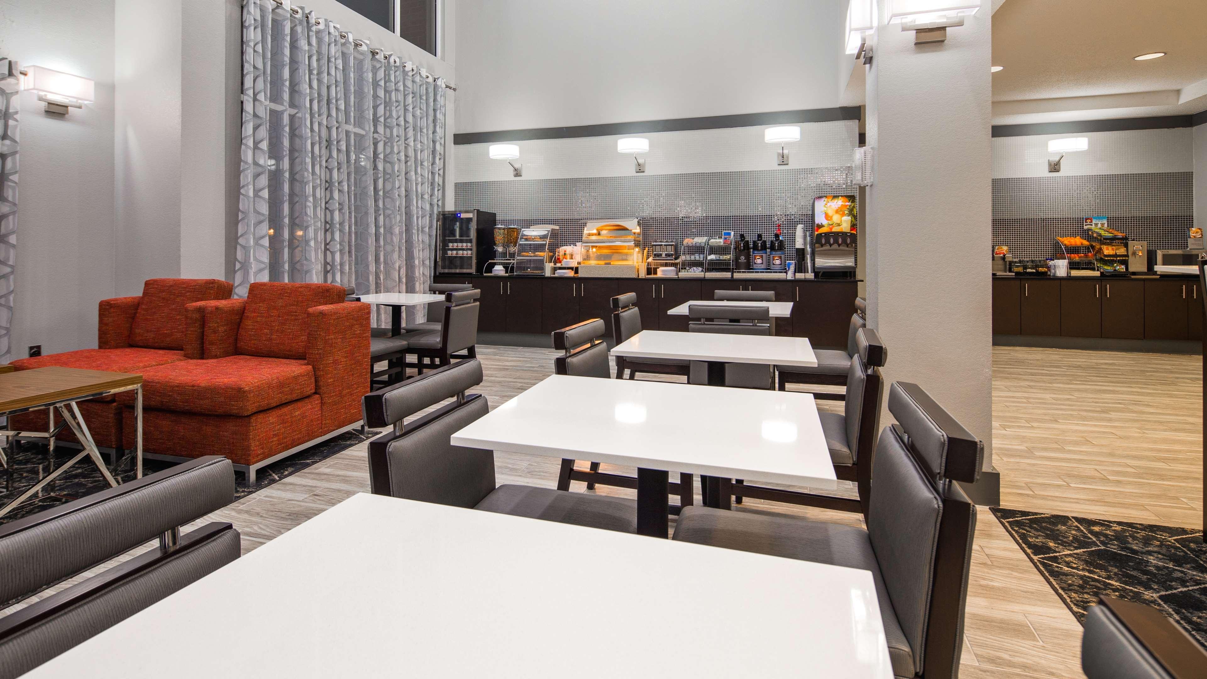 Best Western Plus Philadelphia-Choctaw Hotel And Suites Eksteriør billede