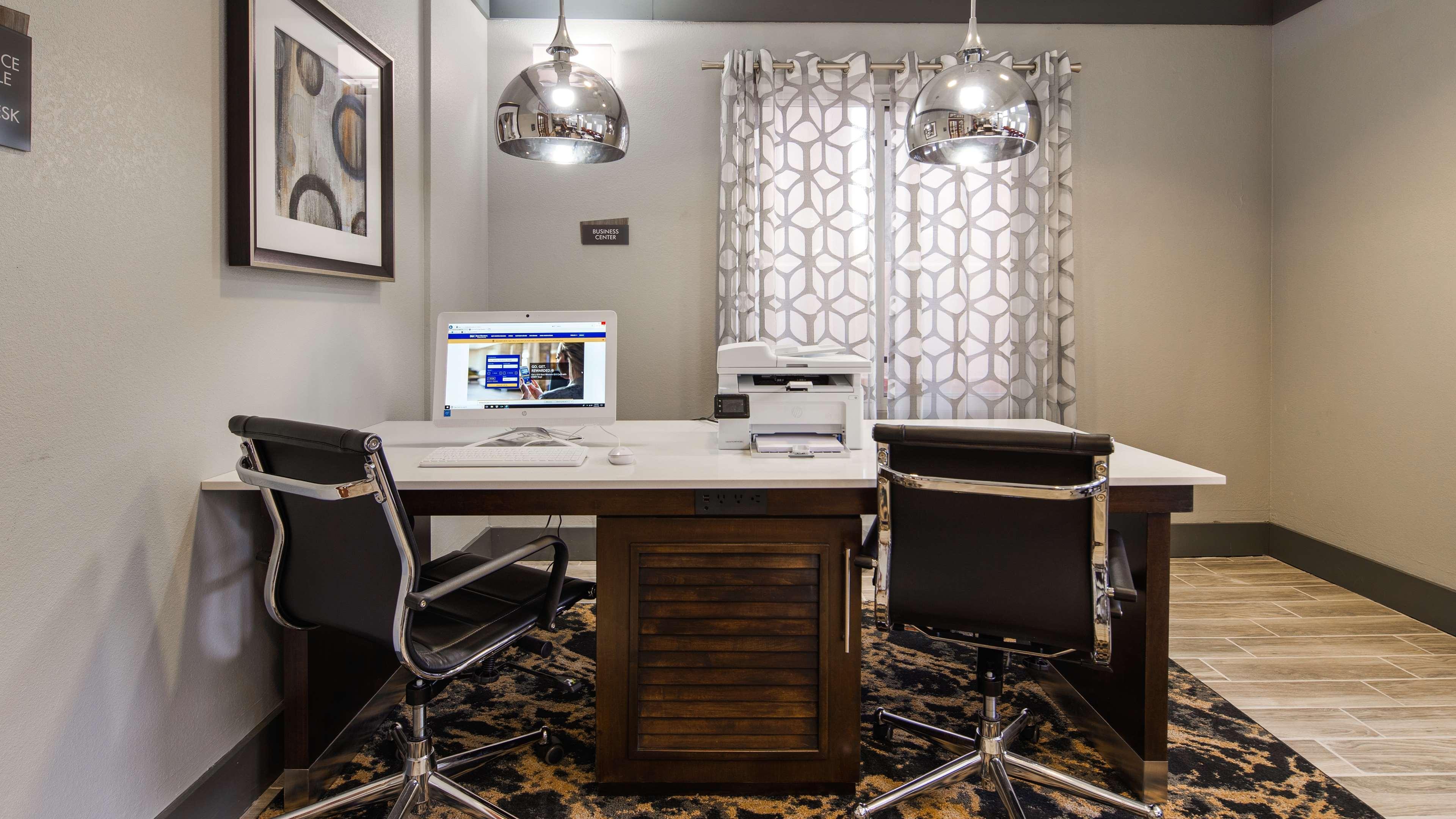Best Western Plus Philadelphia-Choctaw Hotel And Suites Eksteriør billede